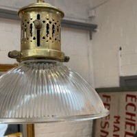 Suspension Holophane bronze et verre des années 20