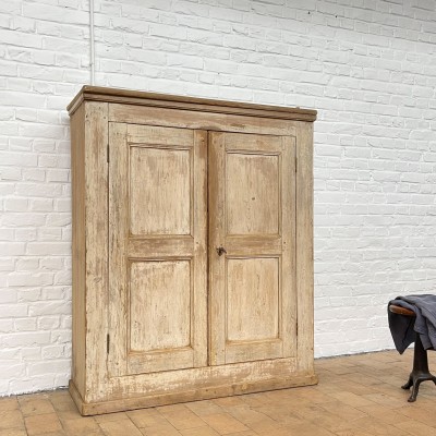 Ancienne armoire 2 portes en bois