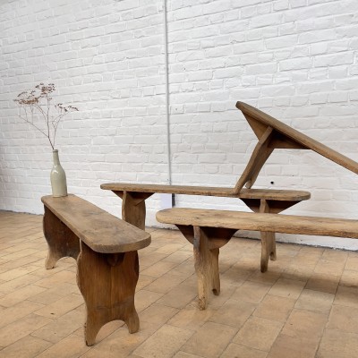 1 to 4 old wooden benches