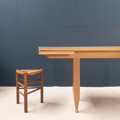 Table en chêne design GUILLERME et CHAMBRON  1950