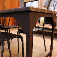 Ancienne table d'atelier métal et bois