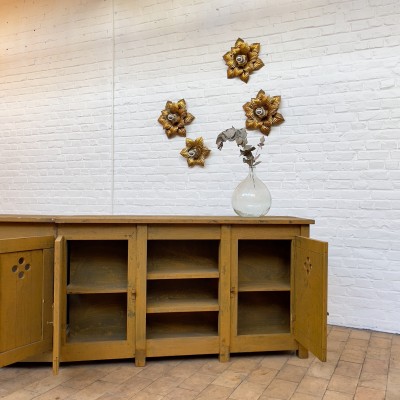 Grand comptoir de fleuriste en bois