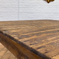 Grande table d'atelier métal et bois