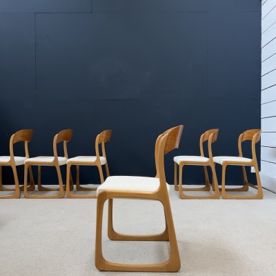 Suite de 6 chaises BAUMANN  modèle "Luge / Traineau"