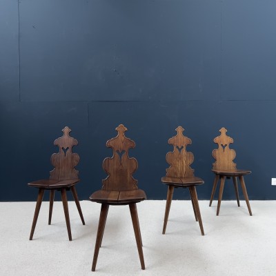 Ensemble de 4 chaises en bois art populaire