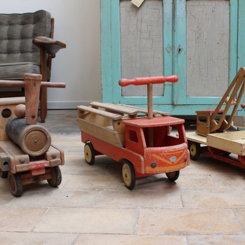 vieux jouets en bois