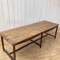Ancienne table de confection en bois des années 30