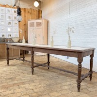 Grande table de drapier en bois et pierre naturelle