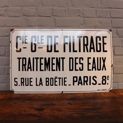 Old plaque enamelled "City of Paris"