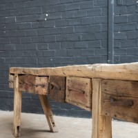 Primitive oak console from the end of the 19th century