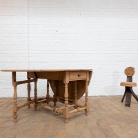 Early 20th century oak table