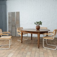 Round oak farm table, early 20th century