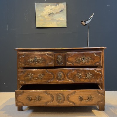 French Parisian chest of drawers in walnut from 19 th Century