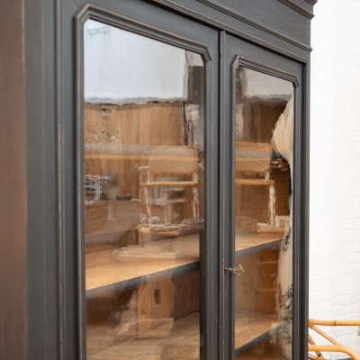 Antique 2-door oak display case from the early 20th century