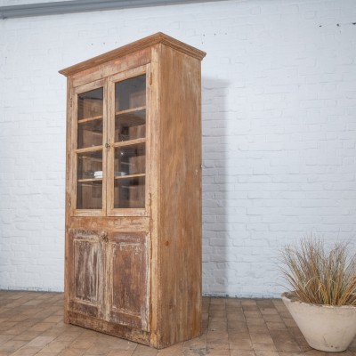 Wooden cabinet, early 20th century.