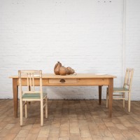 French farm table, spindle legs, early 20th century