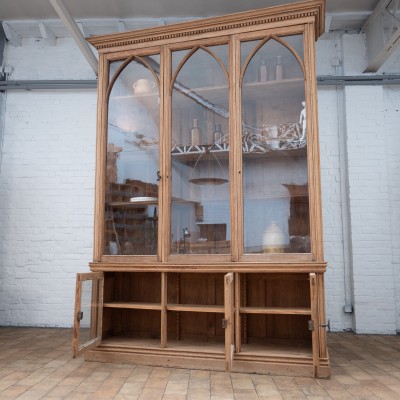 Exceptional oak bookcase, late 19th century