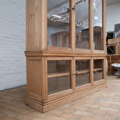 Exceptional oak bookcase, late 19th century