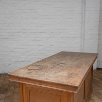 Oak counter, early 20th century