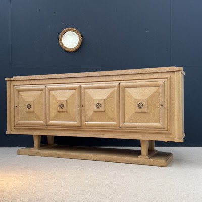French oak sideboard circa 1940.

Good condition.

Furniture proposed by ECLECTIQUE ANTIQUE.