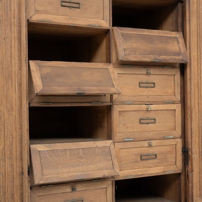 Oak notary cabinet, 1930