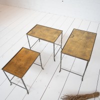 Set of 3 nesting tables in bamboo-style brass with gilded glass tops, 1970