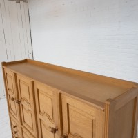 Cabinet en chêne de GUILLERME et CHAMBRON vers 1960