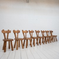 Ensemble de 8 chaises brutaliste en bois, 1960