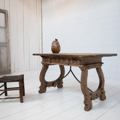 Spanish oak console table, 19th century