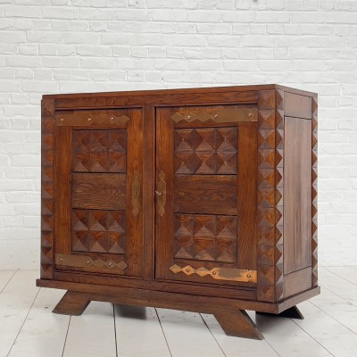 Cabinet brutaliste en chêne vers 1950