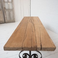 Oak table from the 19th century