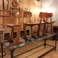Série de 4 chaises en bois 1950