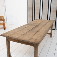 French  oak farm table, 19th century