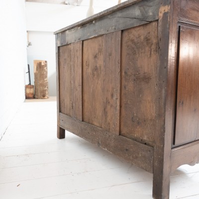 French Louis XVI period walnut chest of drawers, 18th century