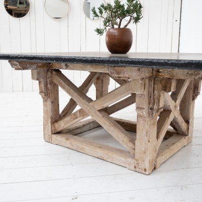 Grande table de repas en bois et pierre bleue