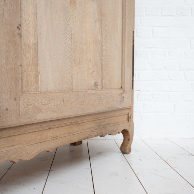 French oak cabinet, 19th century