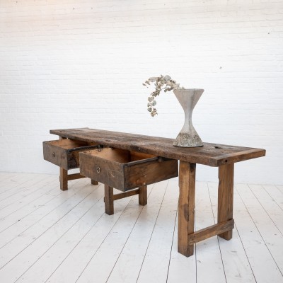 Impressive oak work table, 19th century