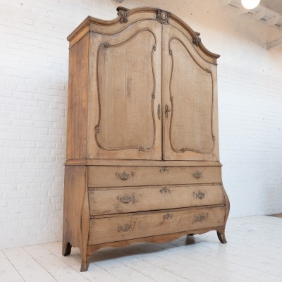 Dutch oak cabinet, 19th century