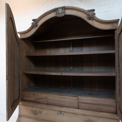 Dutch oak cabinet, 19th century