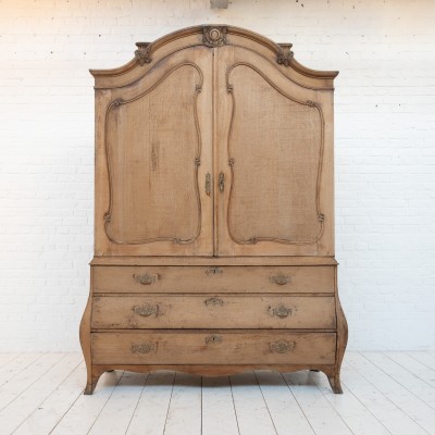 Dutch oak cabinet, 19th century