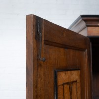 Oak and walnut 2-door cabinet, 18th century