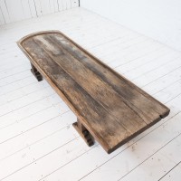 Grande table basse primitive