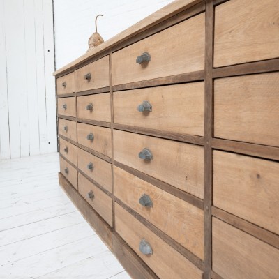 Large oak chest of drawers, 1950