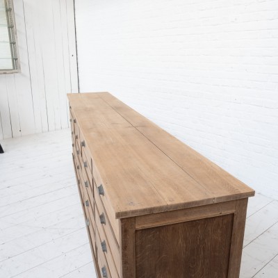 Large oak chest of drawers, 1950