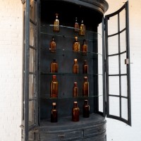 Large curved display cabinet, 1930