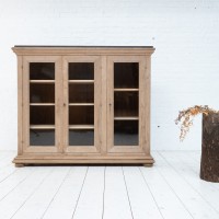 3-door oak and bluestone display cabinet, 1930