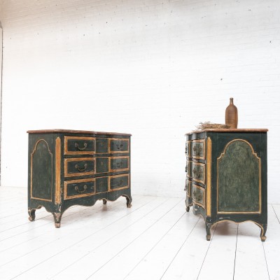 Set of painted wood crossbow chests of drawers, early 20th century