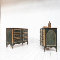 Ensemble de commodes arbalète en bois peint, début 20ème