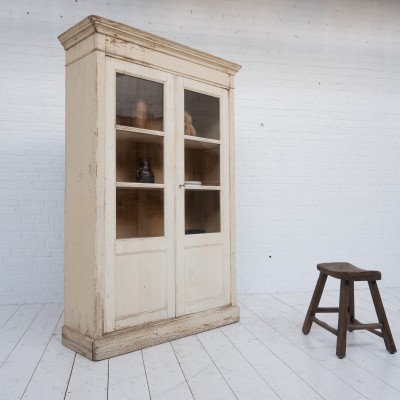 Ancienne vitrine deux portes en bois, 1930