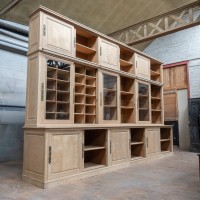 Exceptional French oak bookcase, 1920